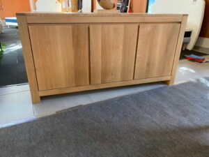 Bahut en bois sur mesure.